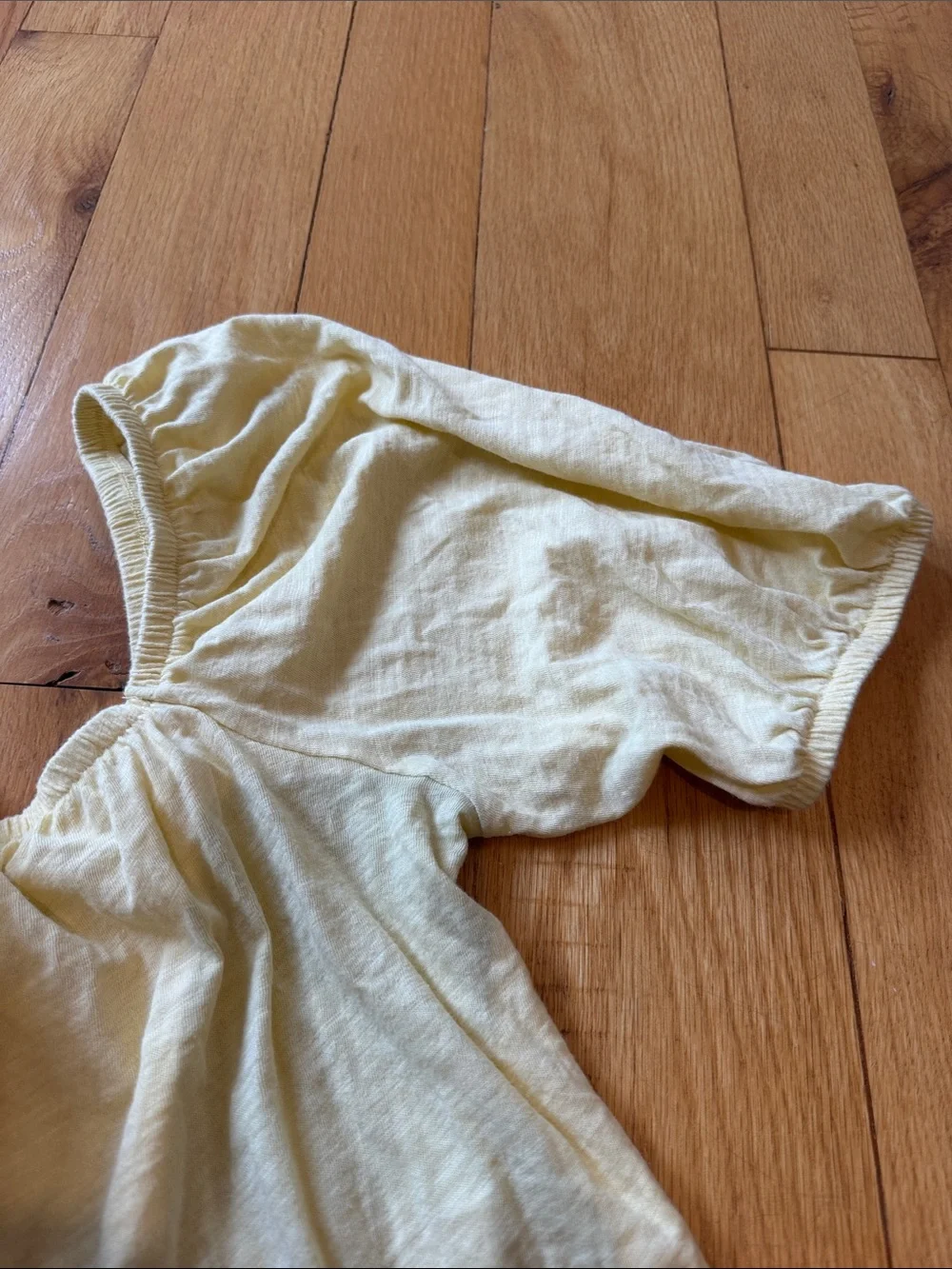 Old Navy Pale Yellow Square Neck Puff-Sleeve Top Size Small Tall - C1-323